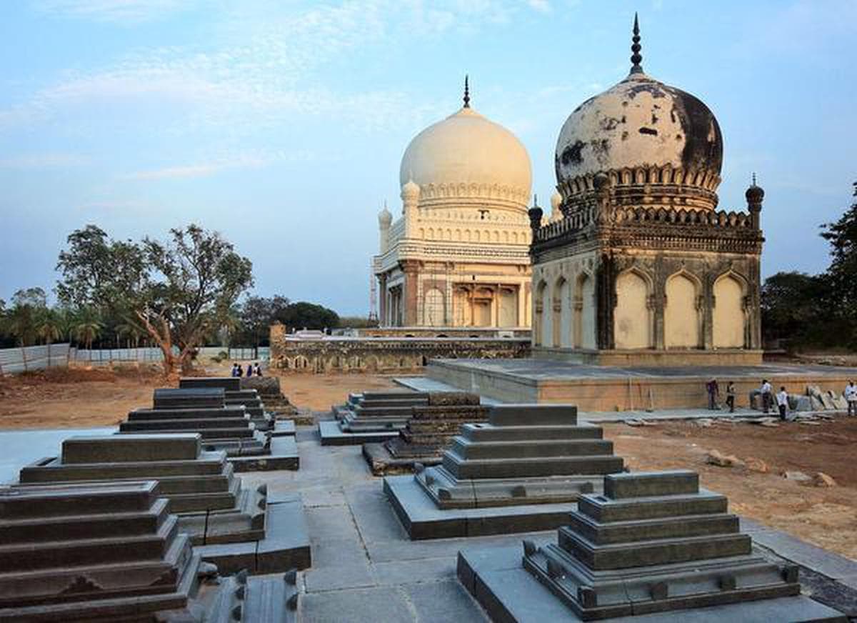Qutb Shahi Tombs